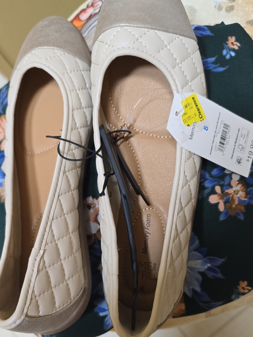 Memory Foam Quilted Women's Ballet Flats - Cream/Tan